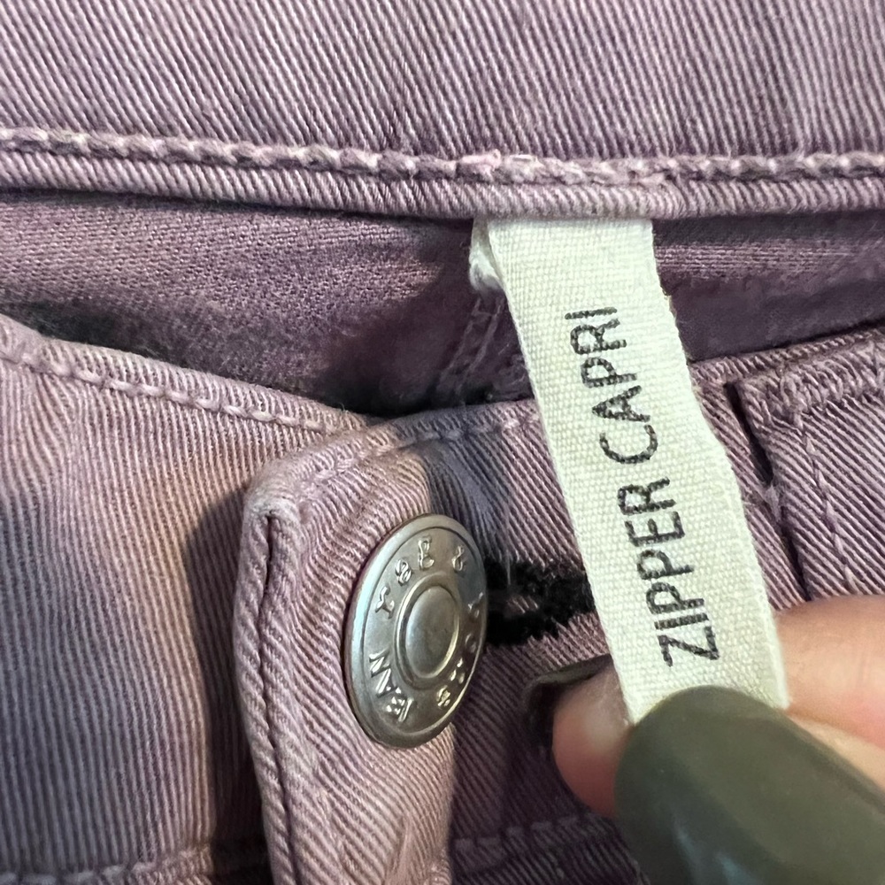 Rag & Bone Lavender Zipper Capri - Size 24 - Picture 5 of 8